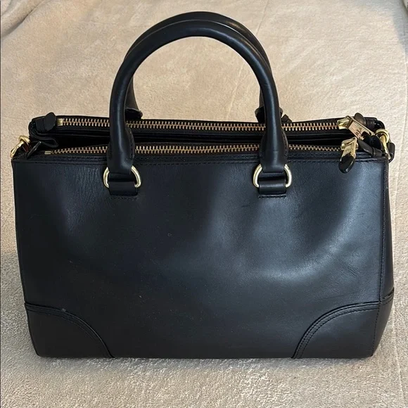 Lauren Ralph Lauren Black Leather Satchel - Picture 2 of 12